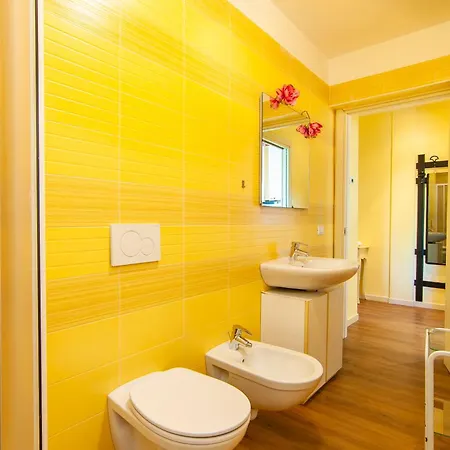 Florida B2-200m Dal Lago,a/c,balcone Апартаменты *