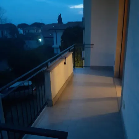 Апартаменты Florida B2-200m Dal Lago,a/c,balcone Лацизе