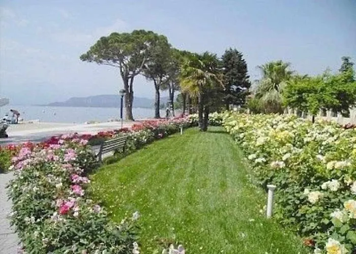 Florida B2-200m Dal Lago,a/c,balcone Lazise