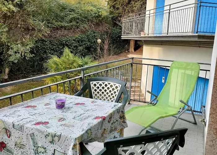 Florida B2-200m Dal Lago,ac,balcone Semesterbostad