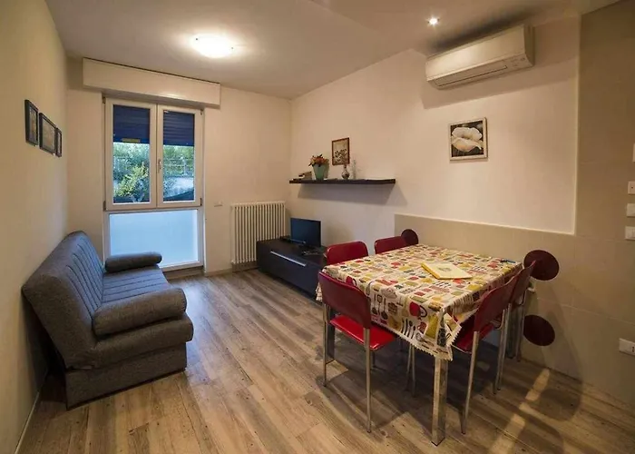 Semesterbostad Florida B2-200m Dal Lago,ac,balcone Lazise