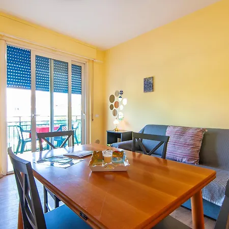 Daire Florida B2-200m Dal Lago,a/c,balcone *