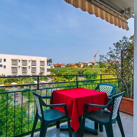 Daire Florida B2-200m Dal Lago,a/c,balcone Lazise