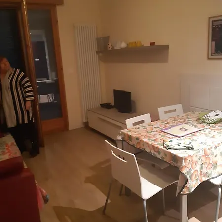 Apartment Florida B2-200m Dal Lago,a/c,balcone