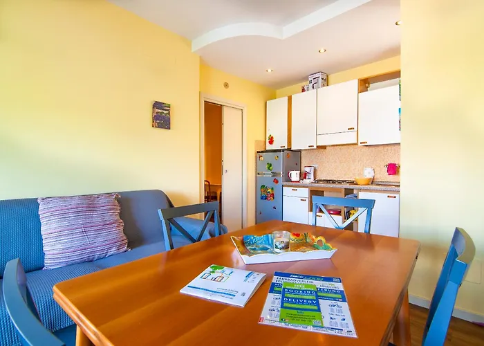 Florida B2-200m Dal Lago,ac,balcone * Lazise