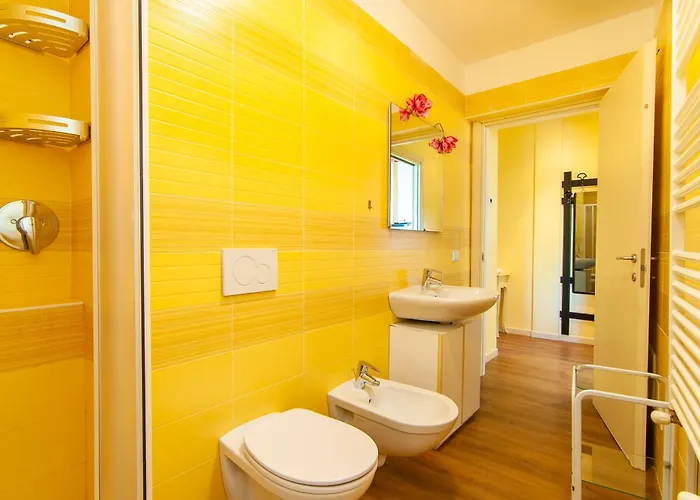 Florida B2-200m Dal Lago,ac,balcone Feriehus *